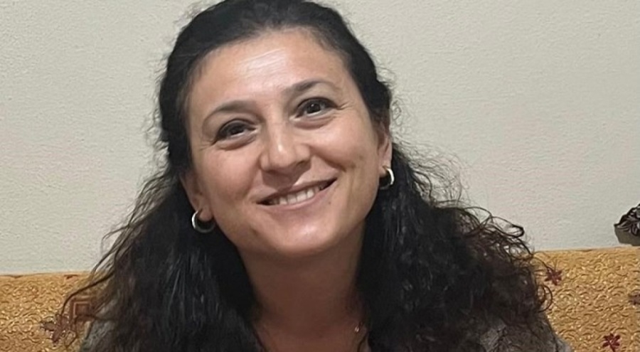 Hemşirenin feci ölümü: Kapısı açık unutulan minibüsten düştü