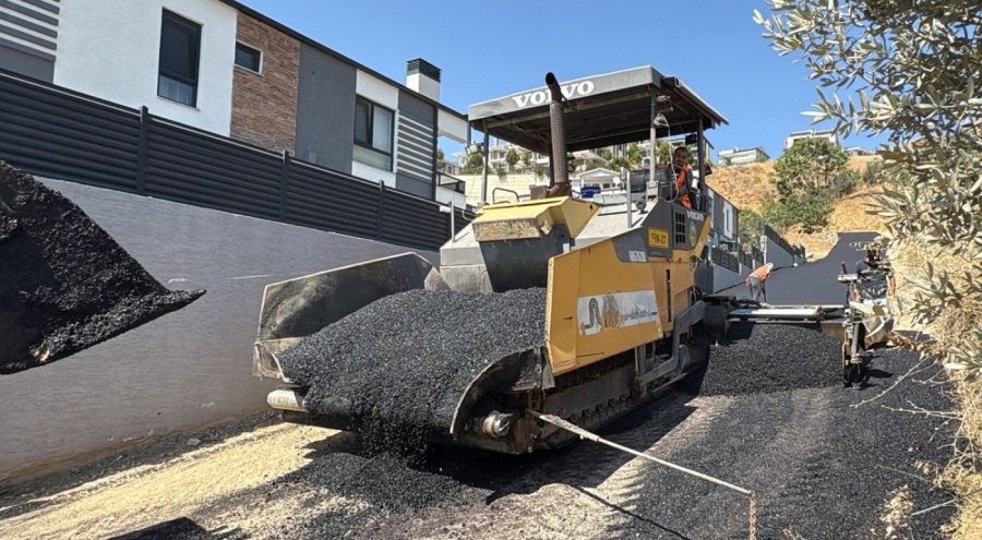 Gemlik'te sıcak asfalt çalışması