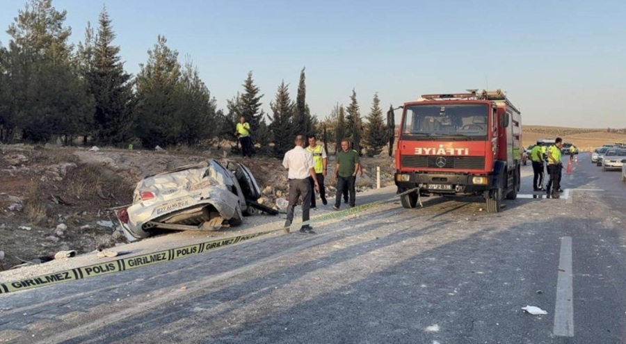 Katliam gibi kaza: 3 ölü, 3 yaralı!