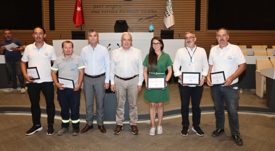 Nilüfer'de yangınlarla mücadelede görev alan ekibe anlamlı teşekkür