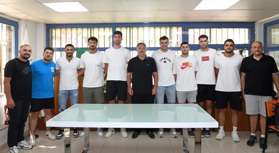 Osmangazi Belediyespor voleybol takımına 6 transfer