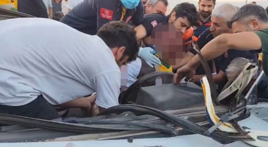 Otomobil takla attı! Can pazarı yaşandı