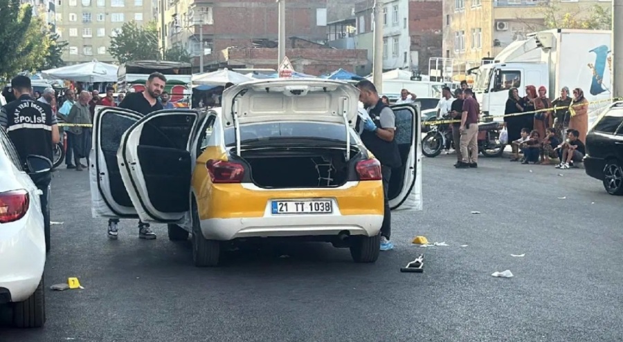 Boşanma aşamasında olduğu kadını öldürüp intihar etti!