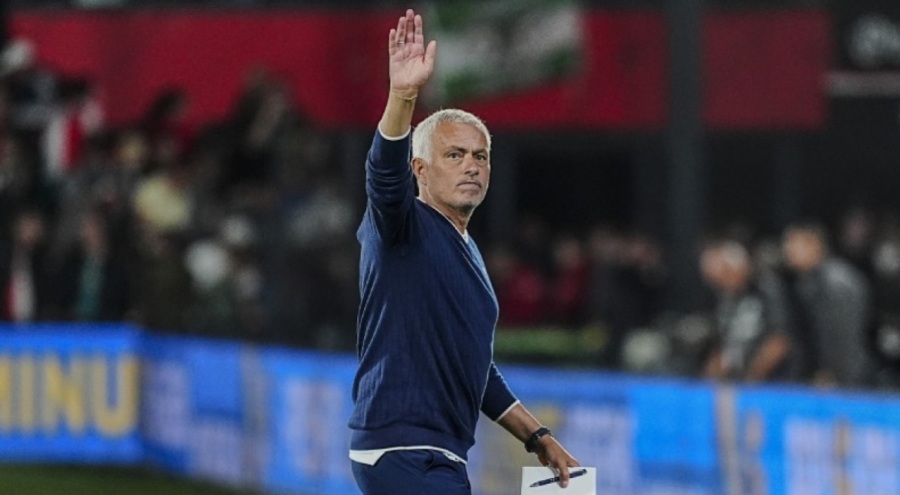 Mourinho'dan Benfica maçı öncesi "Fenerbahçe" çıkışı!
