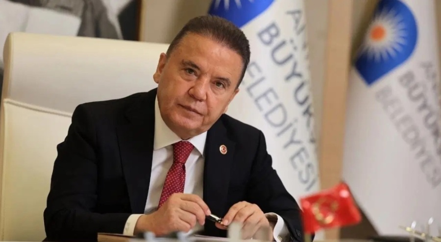 Muhittin Böcek'ten sağlık durumuna ilişkin açıklama