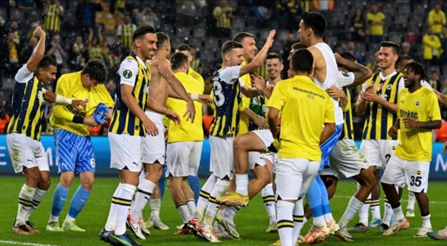 Fenerbahçe-Benfica maçında ilk 11'ler belli oldu: Benfica'da Kerem Aktürkoğlu da sahada