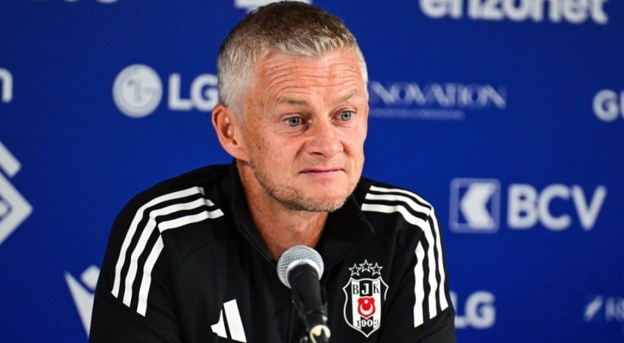 Beşiktaş'ın teknik direktörü Ole Gunnar Solskjaer:  Top kayıplarımızda sentetik çim etkiliydi