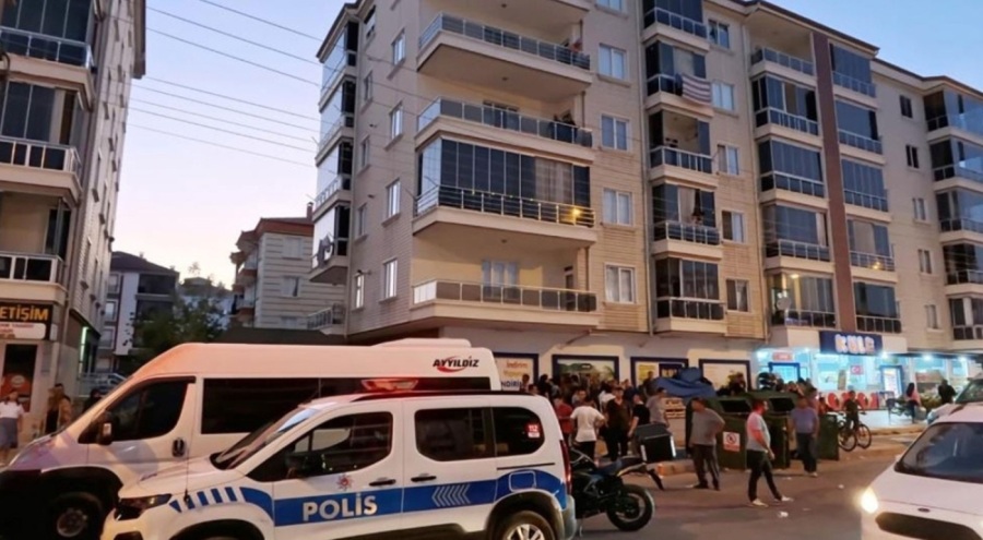 Asansör faciası: 2 tamir ustası, kabin üzerinde 5. kattan 1. kata çakıldı