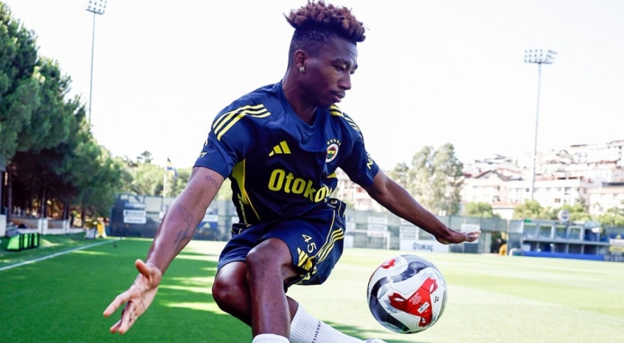 Fenerbahçe'nin yeni transferi Nene: "Çok gururluyum çünkü çok büyük bir camiadayım"