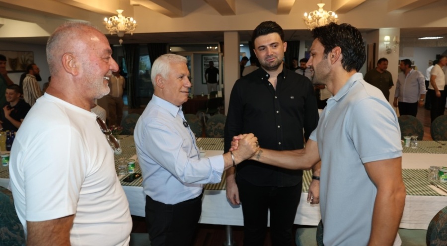 Başkan Bozbey'den Bursaspor'a moral: Yeni sezonda parola şampiyonluk!