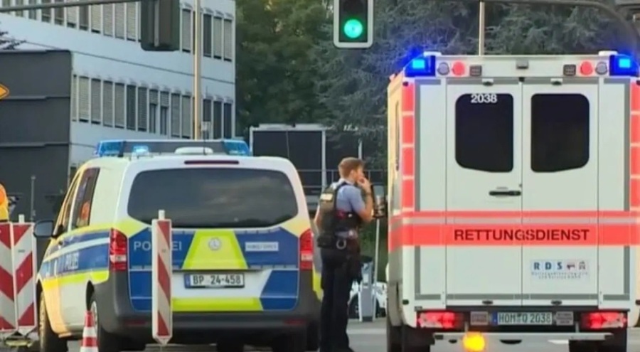 Türk kökenli Alman vatandaşı bir genç bir polisi öldürdü