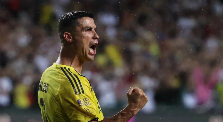 Cristiano Ronaldo tarihe geçti!
