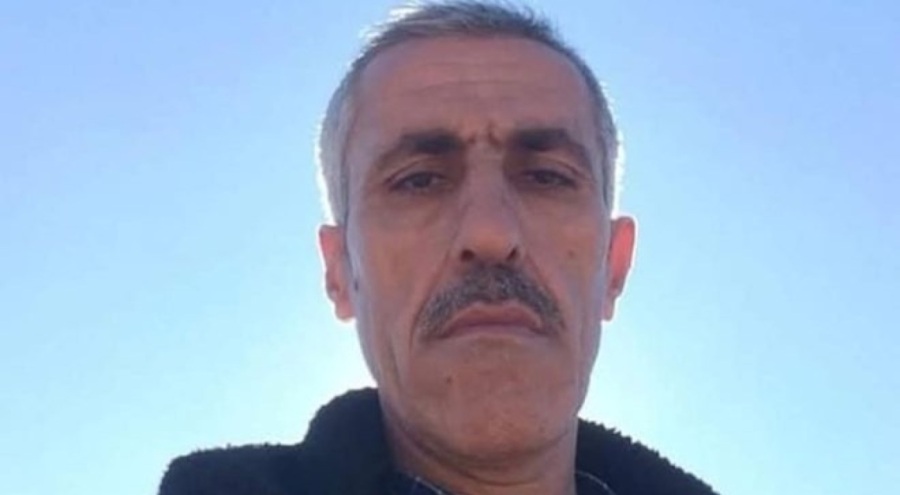 Gençleri "çime basmayın" diye uyardı: Bıçaklı saldırıya uğradı