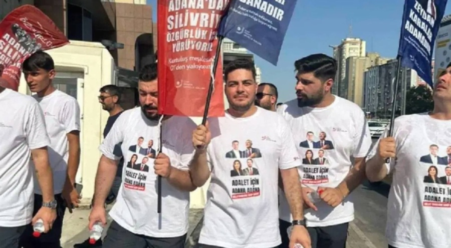 Adana'dan, Siliviri'ye yürüyen CHP'li gençler Ankara'ya ulaştı!