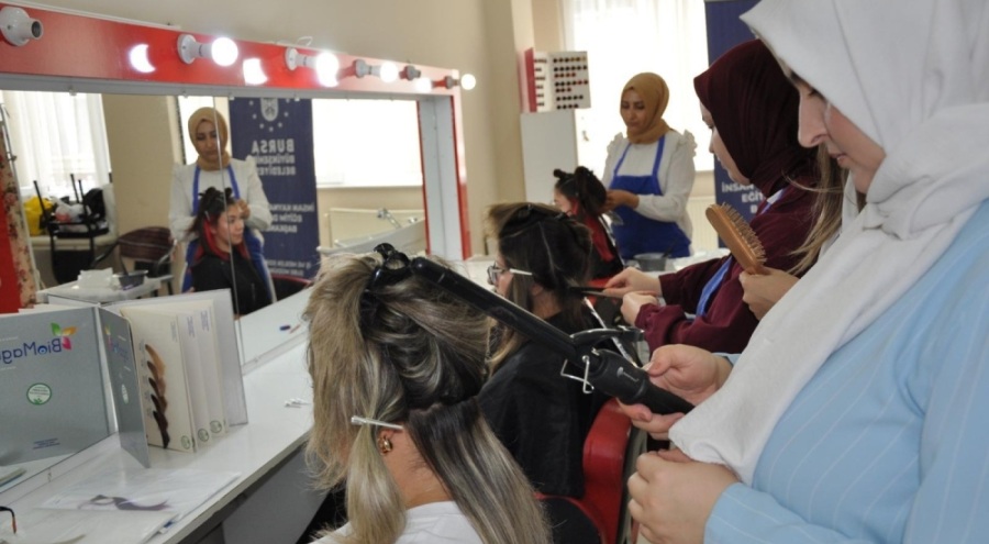 Bursa'da kadın istihdamına katkı