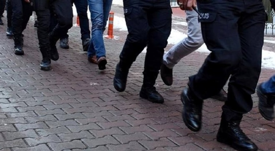 Antalya'da silah kaçakçılarına operasyon