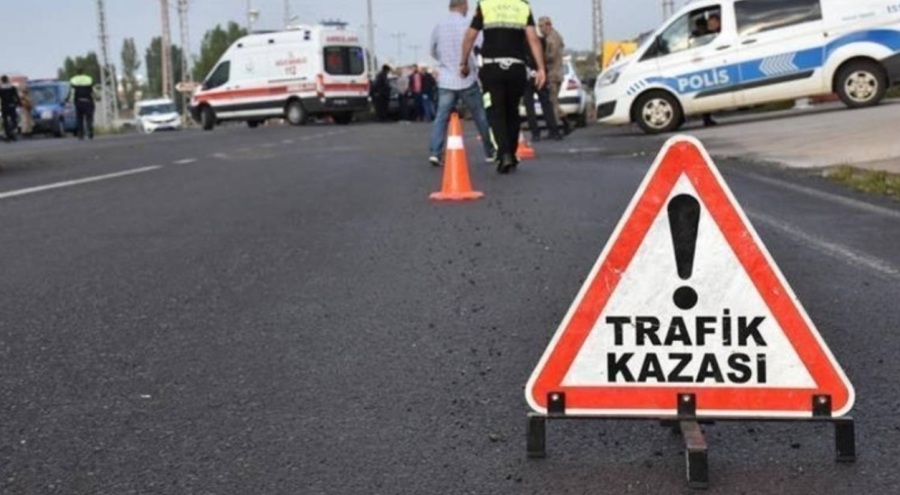 Otomobil şarampole devrildi: 5 yaralı