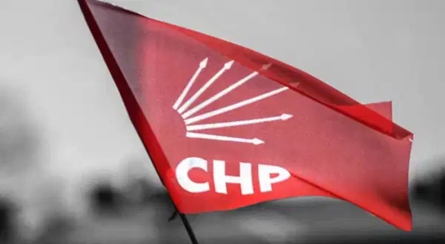 CHP Salihli İlçe Başkanı adaylıktan çekilip görevinden istifa etti