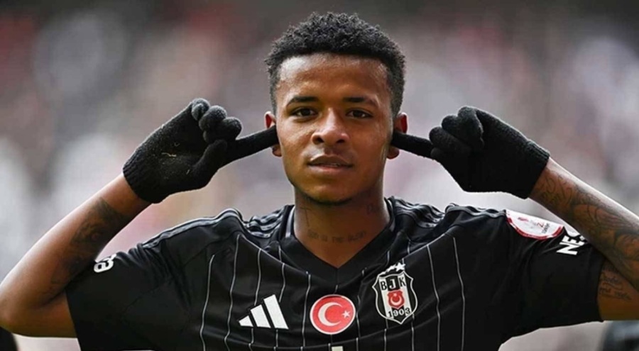Beşiktaşlı Keny Arroyo'dan olay yaratan paylaşım!
