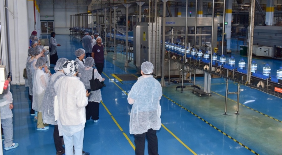 Gençlerden Bursa Su Fabrikası'na teknik gezi