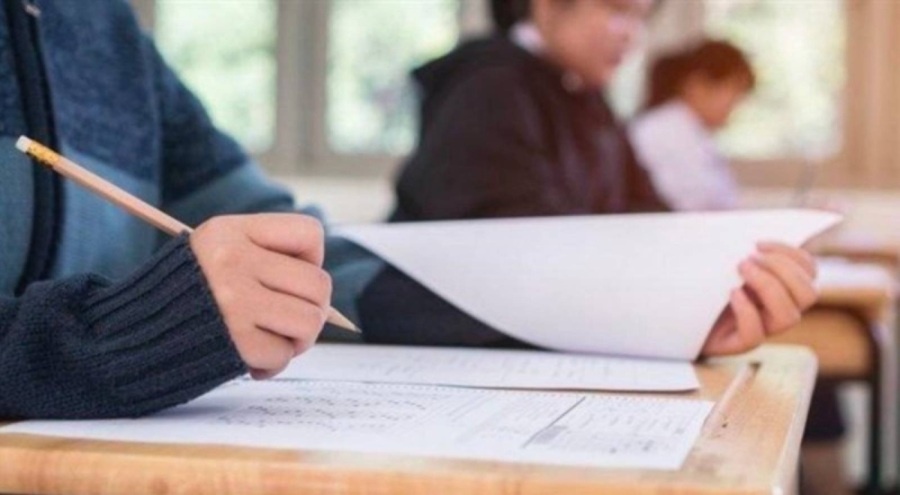 Öğrenciler için özel öğrencilik hakkı bir yıl süreyle uzatıldı