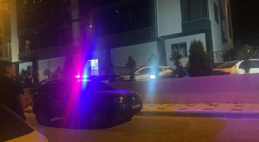 43 yaşındaki kadın evinde ölü olarak  bulundu