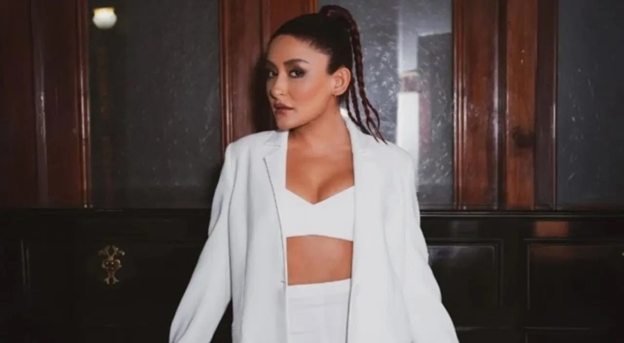 Melek Mosso'dan itiraf: 'Üç kez tacize uğradım'