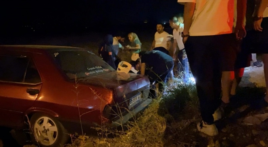 Bursa'da damadının aracıyla kaçan adam tarlaya uçtu