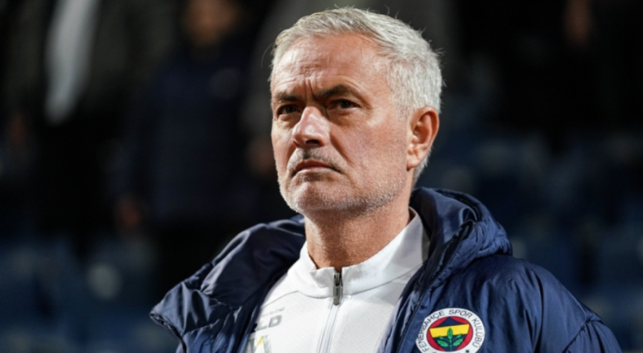 Fenerbahçe'de Jose Mourinho ile yollar ayrıldı