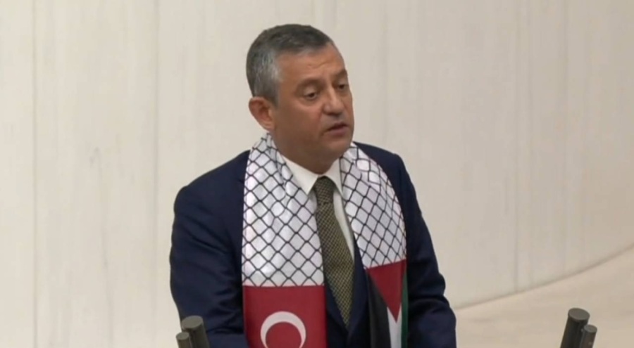 CHP lideri Özgür Özel'den Gazze toplantısında Hakan Fidan'a 'TikTok' tepkisi