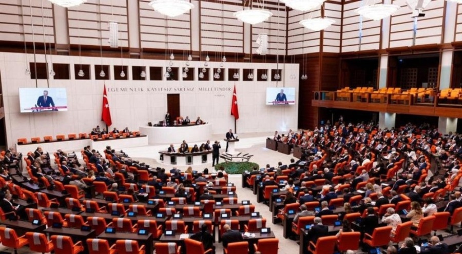 Gazze tezkeresi Meclis'te kabul edildi!