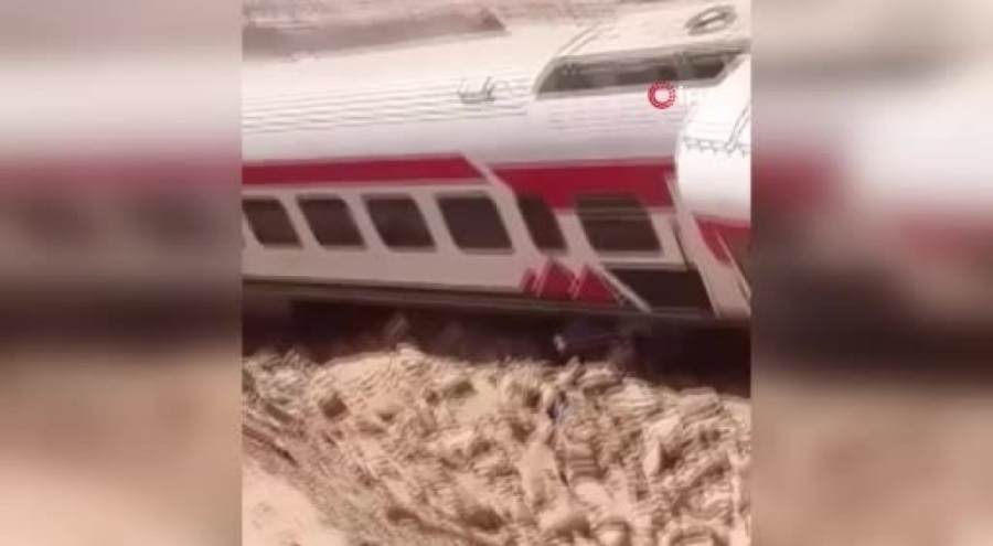 Mısır'da tren kazası: 3 ölü, 94 yaralı