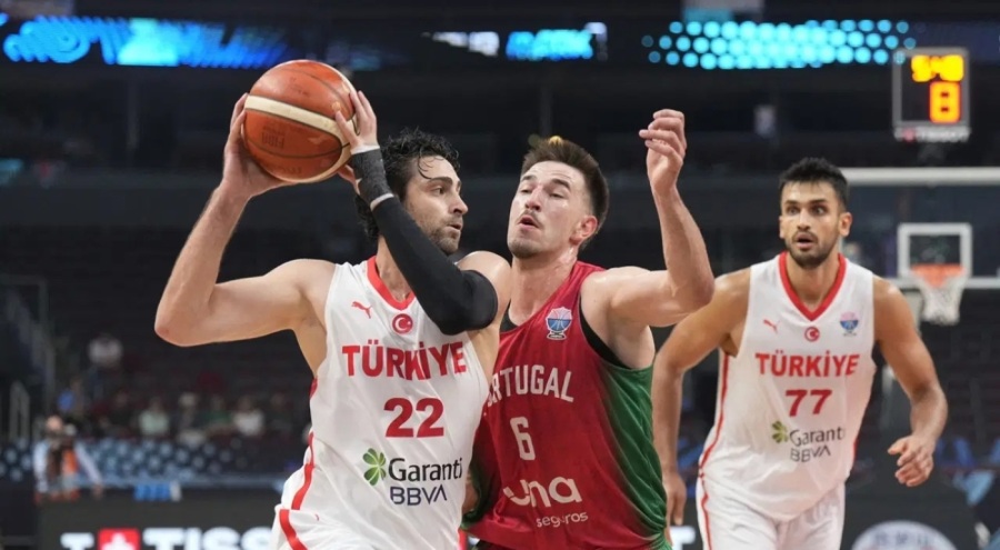 12 Dev Adam, Eurobasket 2025'te son 16 turunu garantiledi!