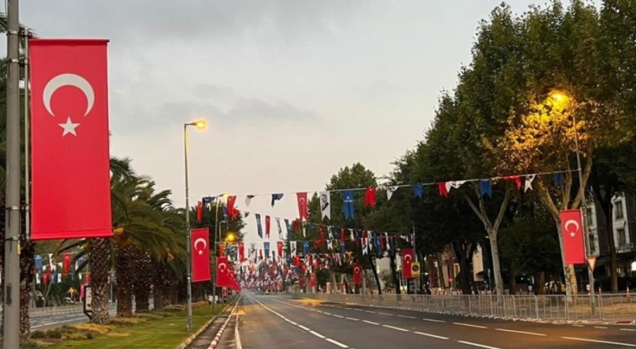 İstanbul'da Vatan Caddesi trafiğe kapatıldı