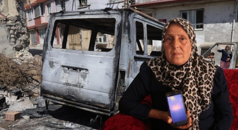 Hatay'da eşini kanserden kaybeden kadının 'ekmek teknem' dediği minibüsü yandı