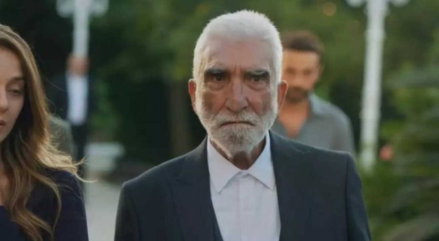 Ünlü oyuncu Cezmi Baskın taciz iddialarına yanıt verdi!