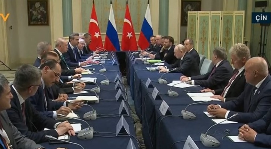 Cumhurbaşkanı Erdoğan Çin'de Putin'le bir araya geldi