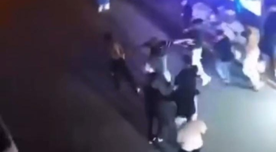 Bursa'da sokak ortasında dehşet! Kalabalık grup tarafından darp edildi