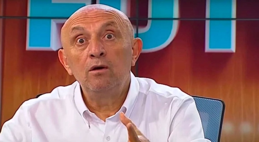 Sinan Engin Galatasaray'da takım arkadaşlarına saldırabilecek ismi söyledi