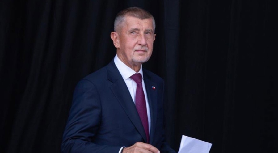 Eski Başbakana mitingde korkunç saldırı! Hastaneye kaldırıldı