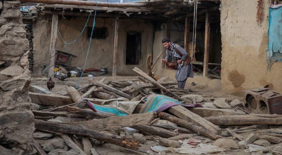 Afganistan'daki 6 büyüklüğünde depremde ölü sayısı 900'e çıktı