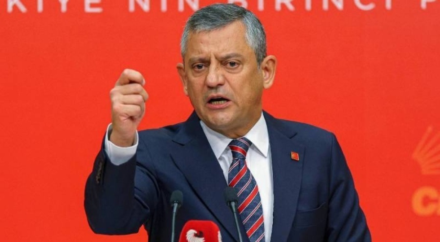 Özel duyurdu! Kayyum Gürsel Tekin partiden ihraç edildi