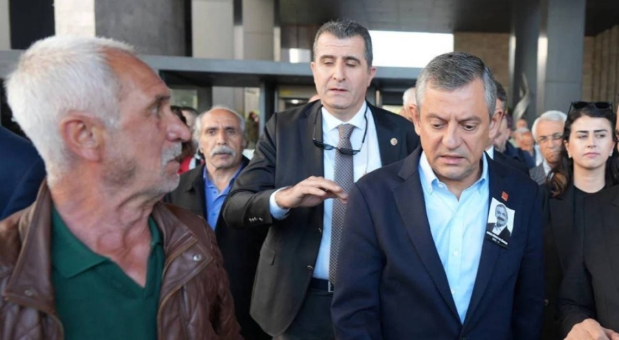 Özgür Özel'e saldıran Selçuk Tengioğlu üçüncü kez hakim karşısına çıktı: Dava ertelendi