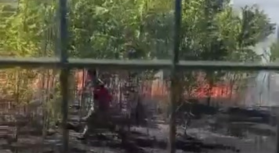 Bursa'da ziraat meslek lisesinin bahçesinde yangın çıktı!