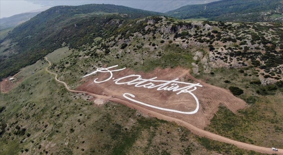Bursa'daki dünyanın en büyük Atatürk imzası yenileniyor!