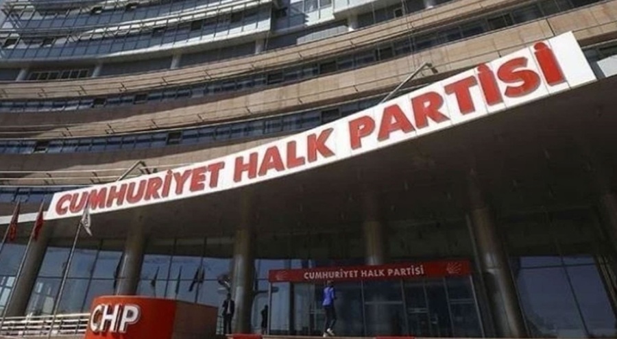 Cumhuriyet Halk Partisi'nde istifa depremi!