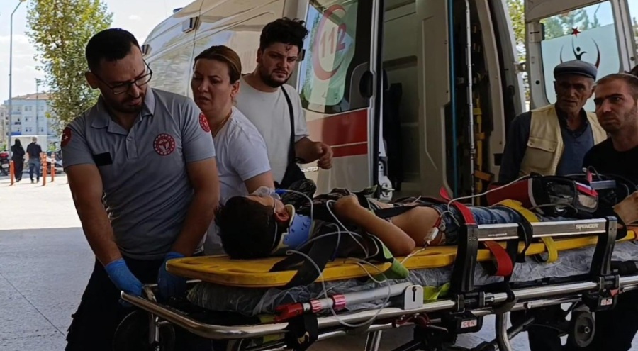 Bursa'da 9. yaşındaki çocuk 2. katın balkonundan düştü!
