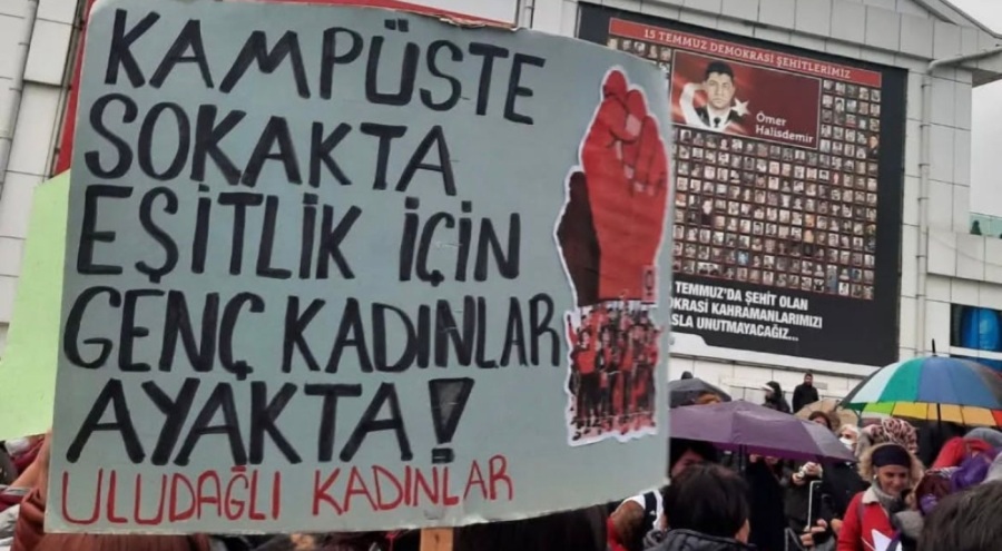 Bursa Uludağ Üniversitesi'nde Kadın Çalışmaları Topluluğu kapatıldı