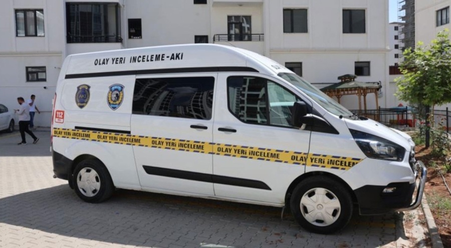 Eşini evde başka erkekle gören başkomiser kurşun yağdırdı