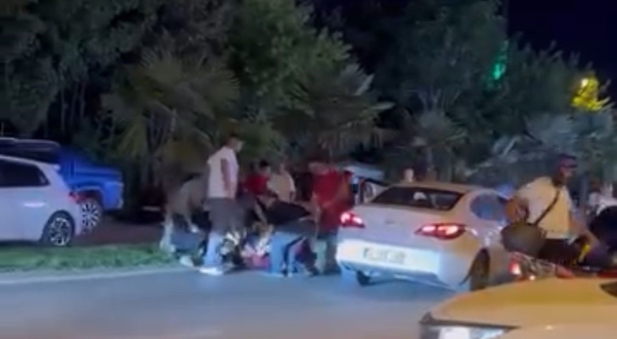 Bursa'da iki sürücü yol ortasında birbirine girdi